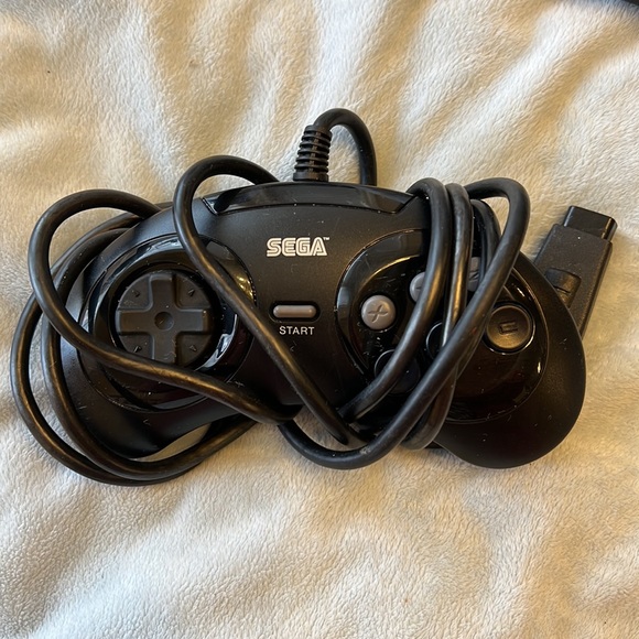 SEGA GENESIS. SEGA GENESIS GAME CONSOLE. ONE CONTROLLER. ADAPTERS. ONE GAME - Picture 2 of 9